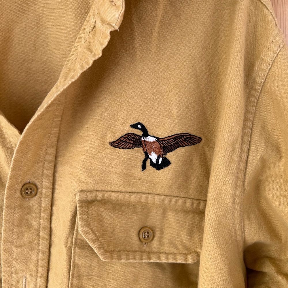 Men’s Wear Guard Embroidered Pheasant Mustard Yellow Button Up - Picture 3 of 8